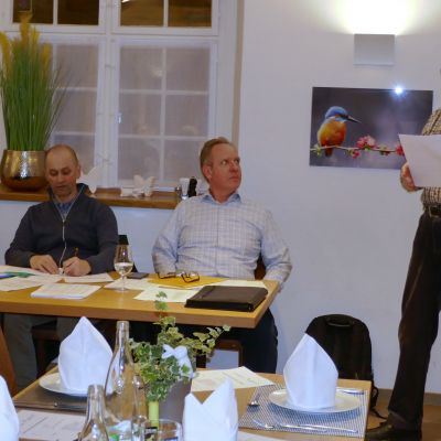 014 Tourenwart liest den Bericht 2017 vor